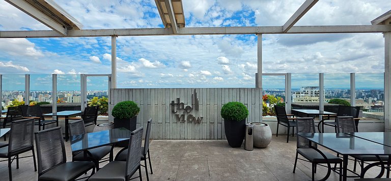 International Plaza Essence