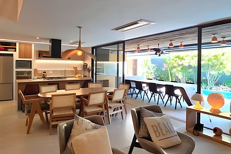 Camburi Decorada em Condomínio Pé na Areia