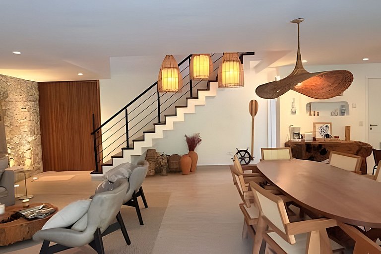 Camburi Decorada em Condomínio Pé na Areia