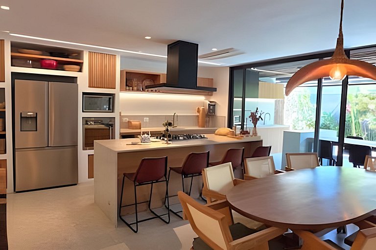 Camburi Decorada em Condomínio Pé na Areia