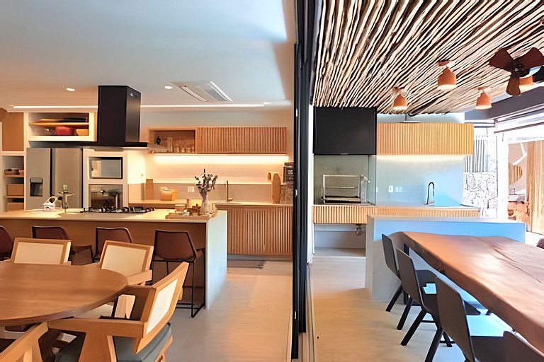 Camburi Decorada em Condomínio Pé na Areia