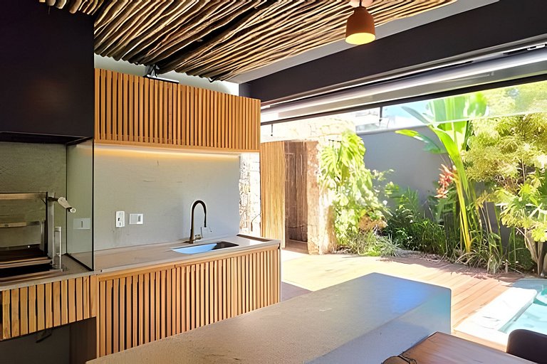 Camburi Decorada em Condomínio Pé na Areia