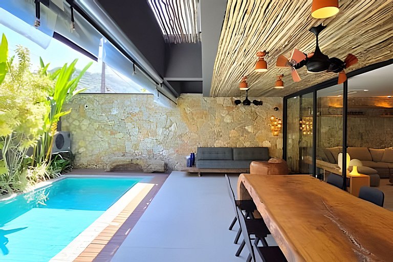 Camburi Decorada em Condomínio Pé na Areia