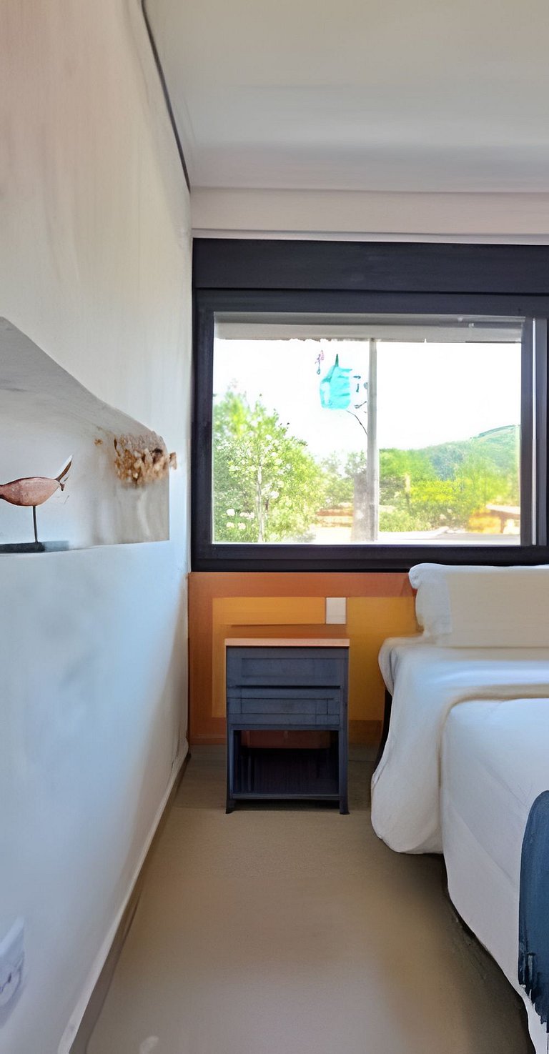 Camburi Decorada em Condomínio Pé na Areia