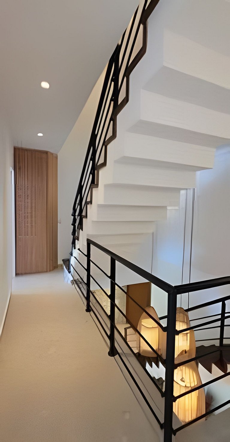 Camburi Decorada em Condomínio Pé na Areia