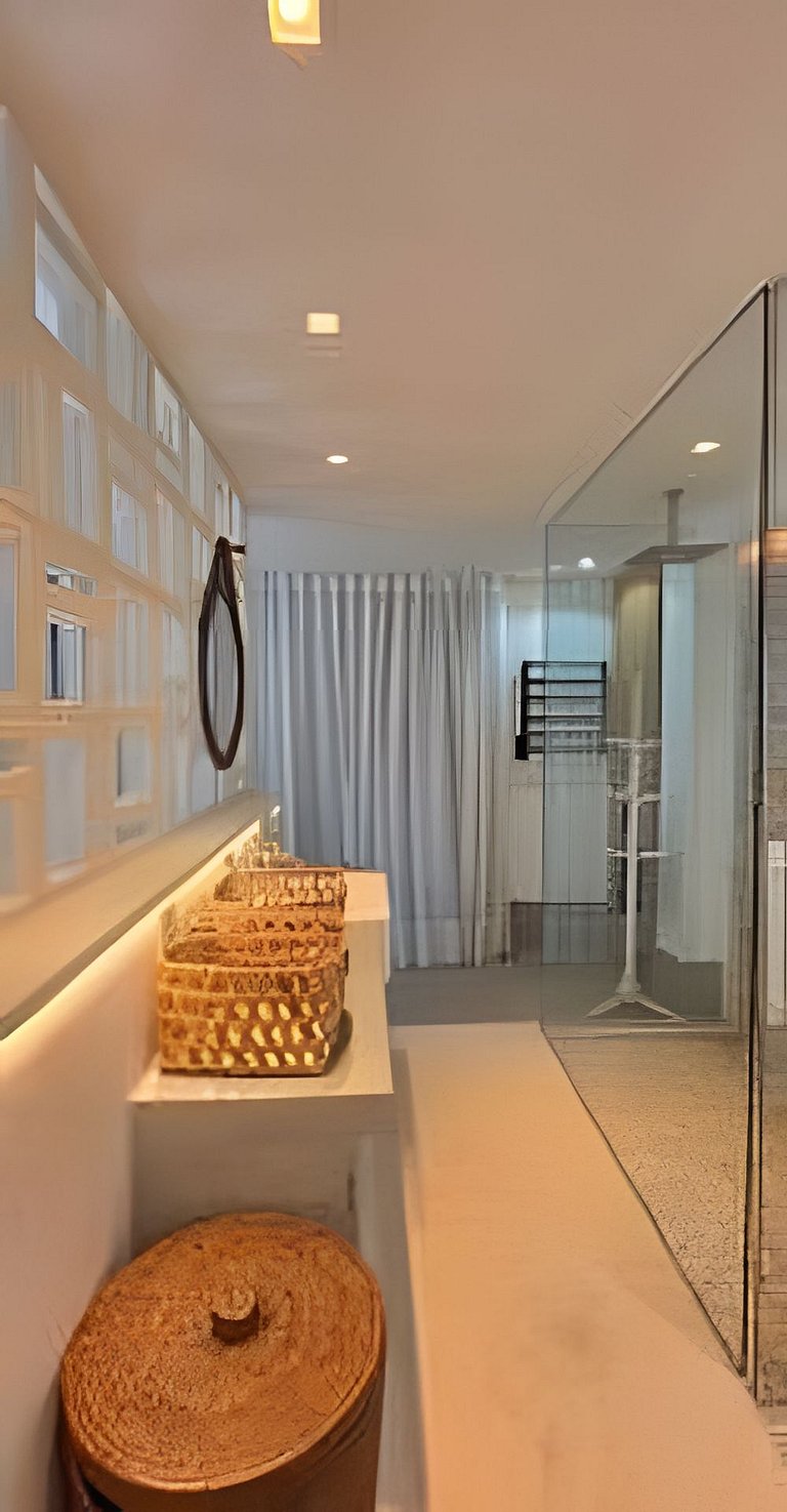 Camburi Decorada em Condomínio Pé na Areia