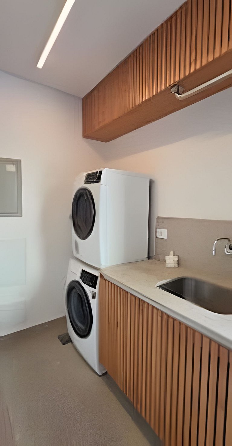 Camburi Decorada em Condomínio Pé na Areia