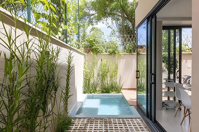 Casa Camburi IIII em condomínio 350m do mar