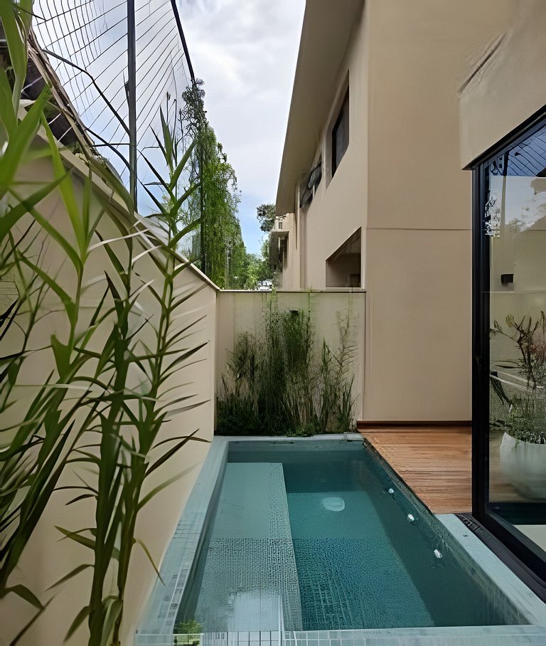 Casa Camburi IIII em condomínio 350m do mar