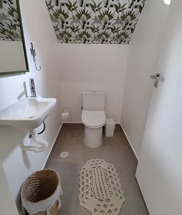 Casa Camburi IIII em condomínio 350m do mar