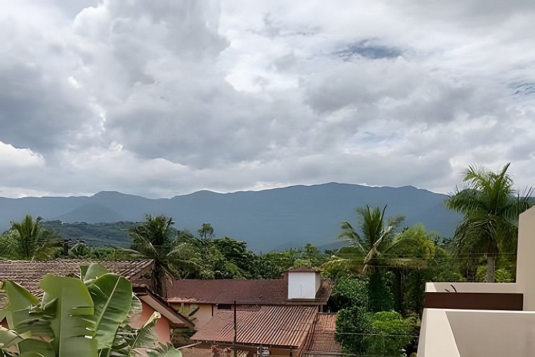 Casa Camburi II em condomínio 350m do mar