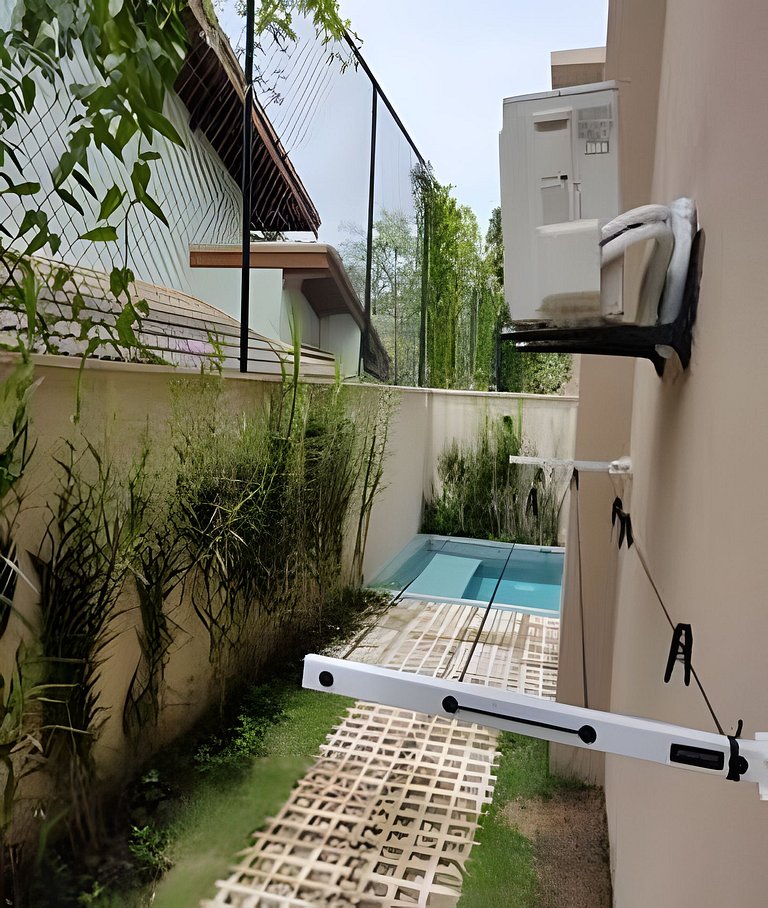 Casa Camburi II em condomínio 350m do mar