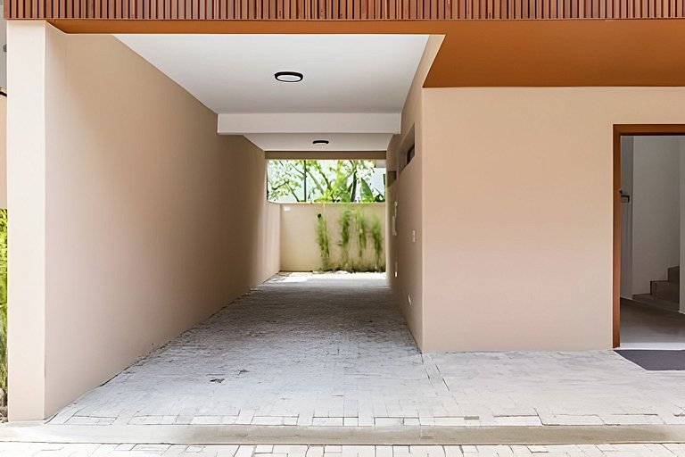 Casa Camburi II em condomínio 350m do mar
