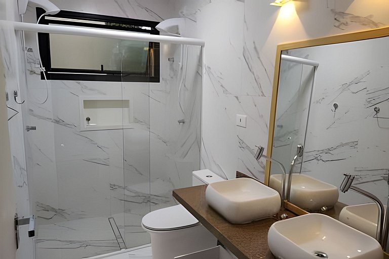 Casa Camburi II em condomínio 350m do mar