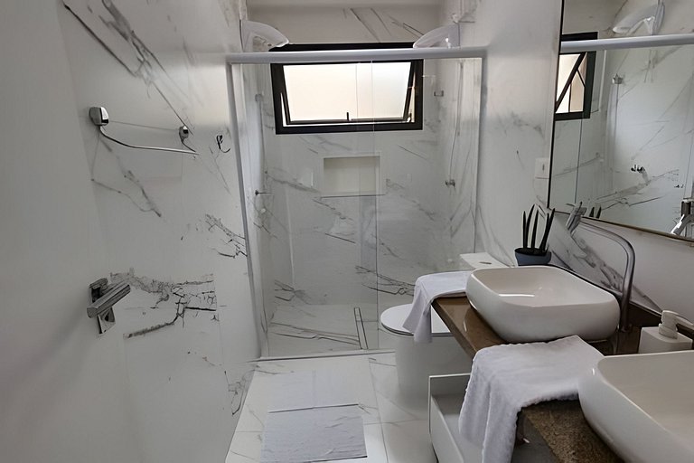 Casa Camburi II em condomínio 350m do mar