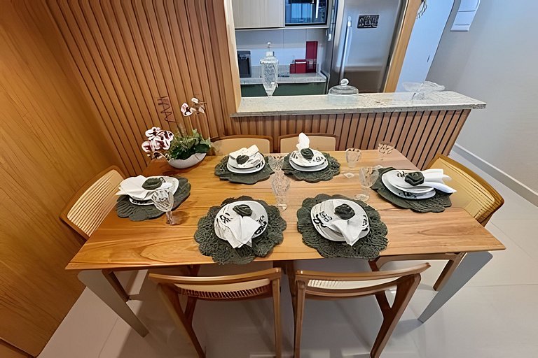 Apto varanda gourmet vista mar e serra. Ar cond.