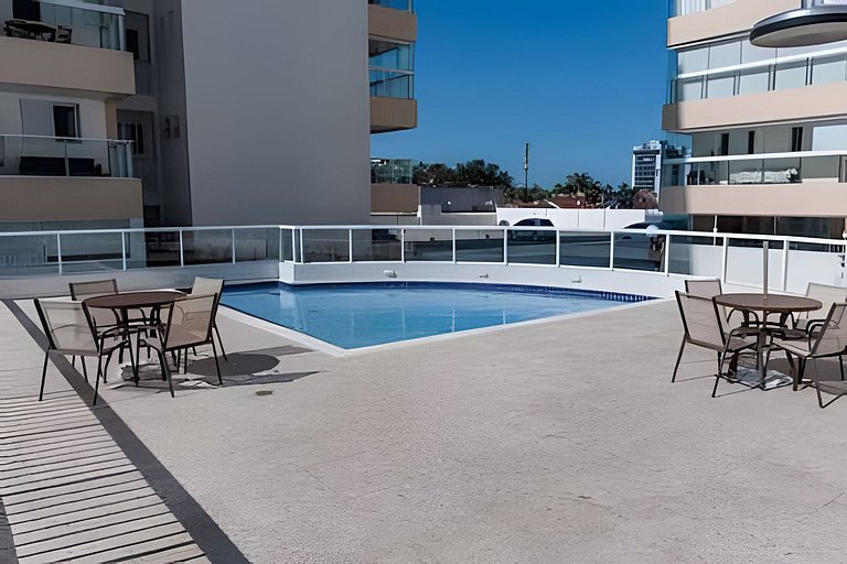 Apto varanda gourmet vista mar e serra. Ar cond.