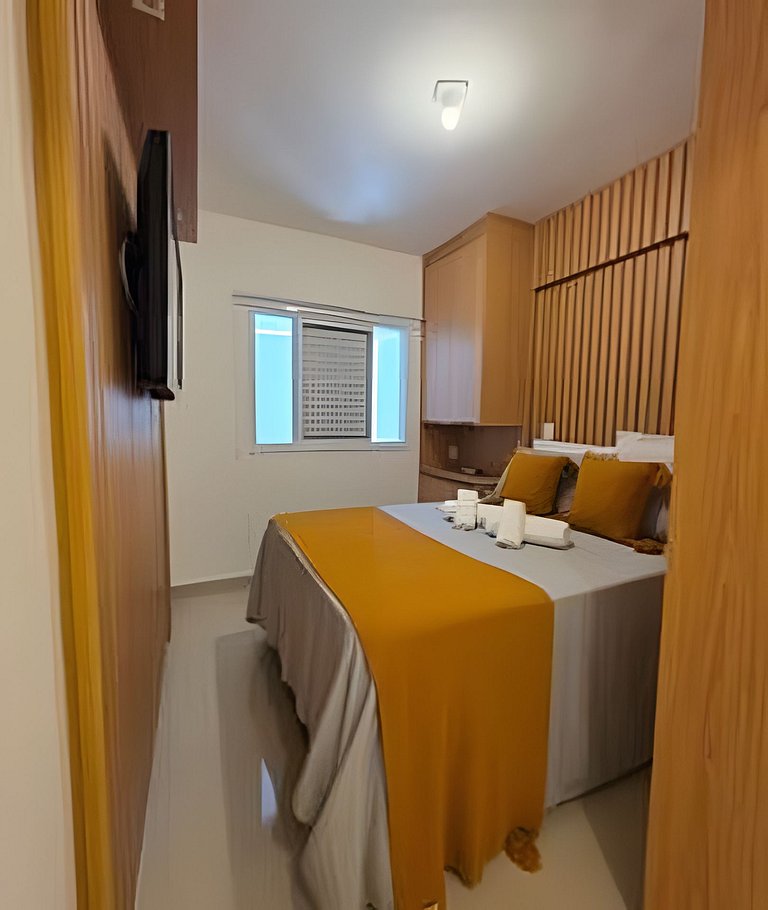 Apto varanda gourmet vista mar e serra. Ar cond.