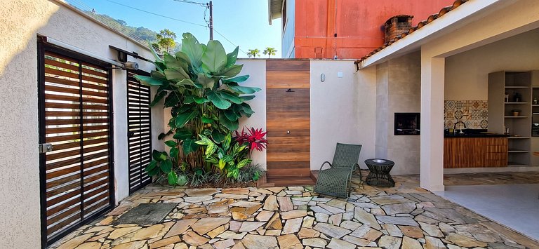 Casa Juquehy 50m da Praia ao Lado do Badauê | 8 Pessoas