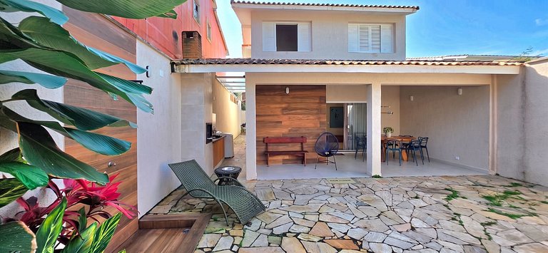 Casa Juquehy 50m da Praia ao Lado do Badauê | 8 Pessoas