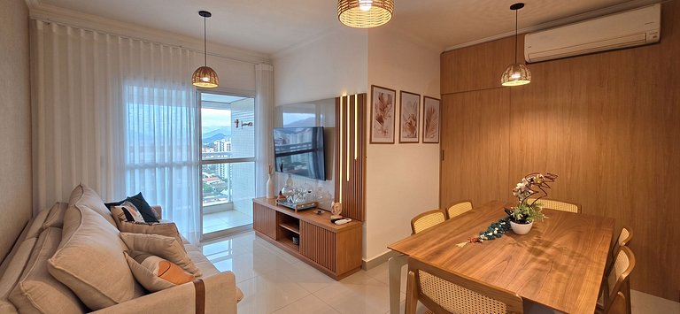 Apto varanda gourmet vista mar e serra. Ar cond.