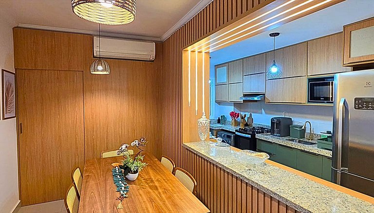 Apto varanda gourmet vista mar e serra. Ar cond.