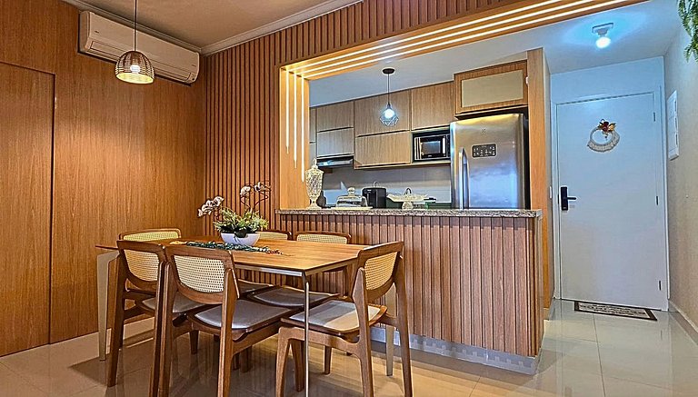 Apto varanda gourmet vista mar e serra. Ar cond.
