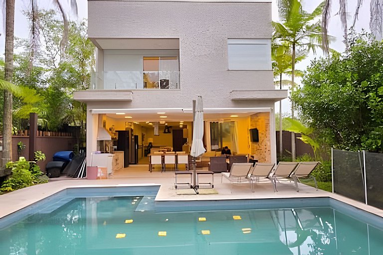Casa na Villa Aldeia da Baleia