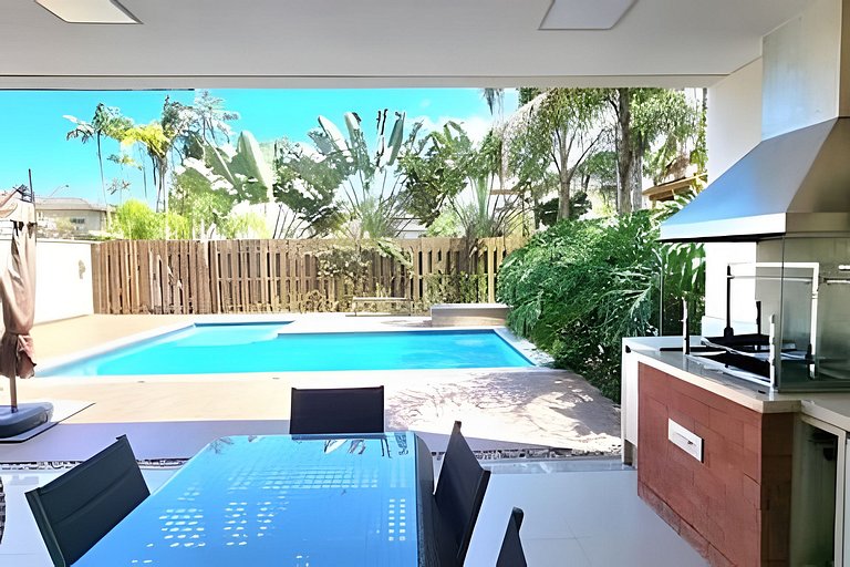 Casa de Luxo - Praia da Baleia