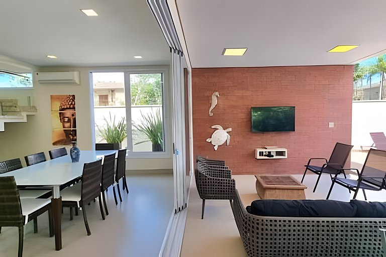 Casa de Luxo - Praia da Baleia